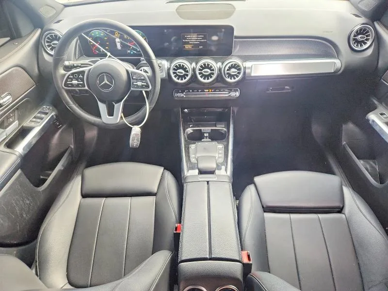 W1N4M4HB7MW105438 — 2021 MERCEDES-BENZ GLB photo 8