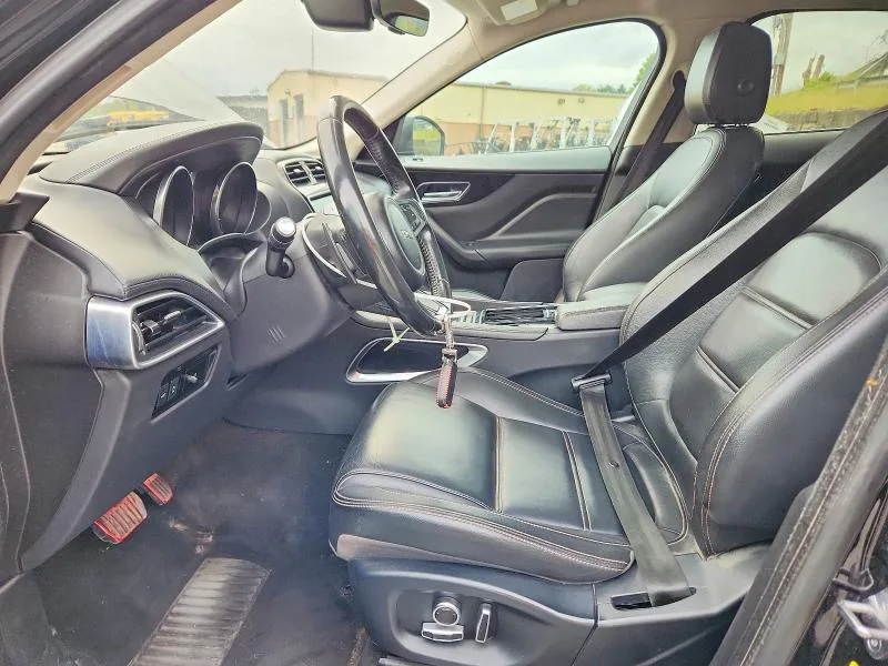 SADCK2GX5KA392688 — 2019 JAGUAR F-PACE photo 7