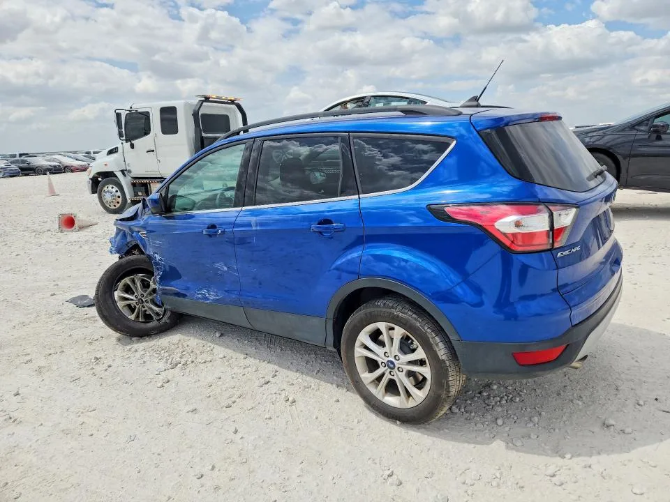 1FMCU0GD5JUD56993 — 2018 FORD ESCAPE photo 2