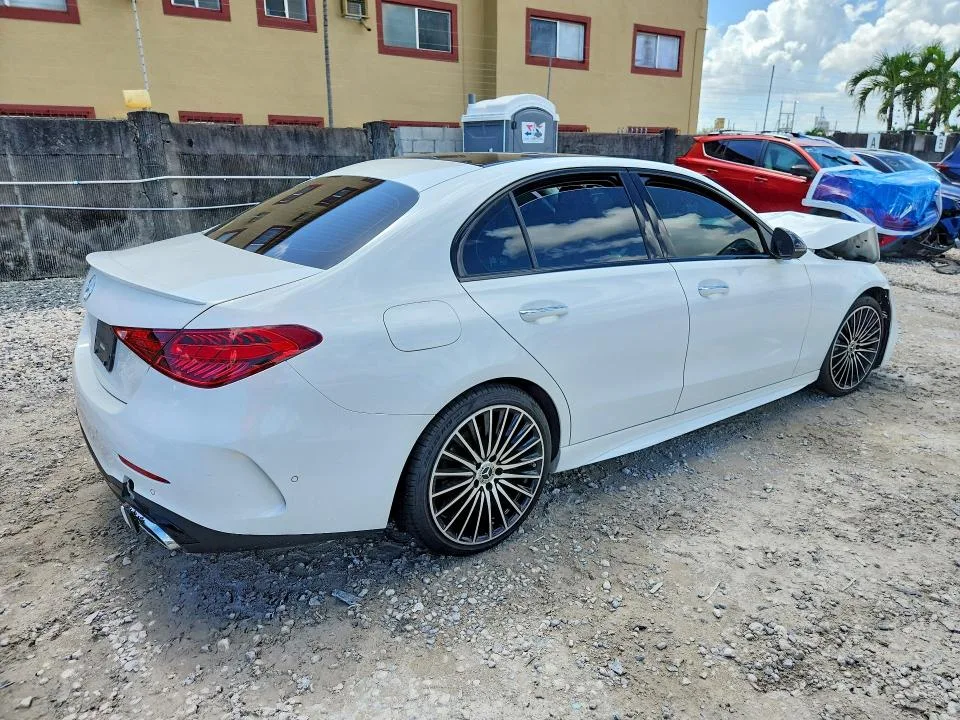 W1KAF4GBXRR200688 — 2024 MERCEDES-BENZ C photo 3