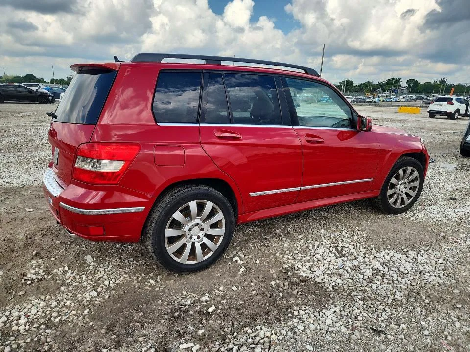 WDCGG5GB6BF536248 — 2011 MERCEDES-BENZ GLK photo 3