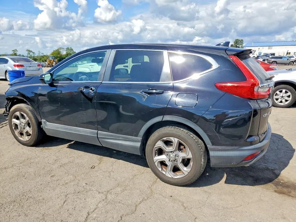 2HKRW2H87JH631845 — 2018 HONDA CR-V photo 2