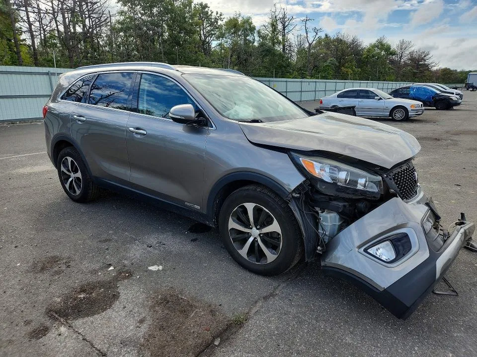 5XYPHDA56GG100522 — 2016 KIA SORENTO photo 4