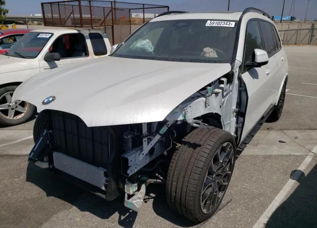 5UX23EM00P9R36132 — 2023 BMW X7 photo 11
