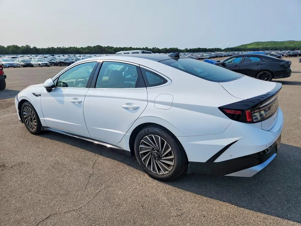 KMHL54JJ2SA104298 — 2025 HYUNDAI SONATA HYBRID photo 2