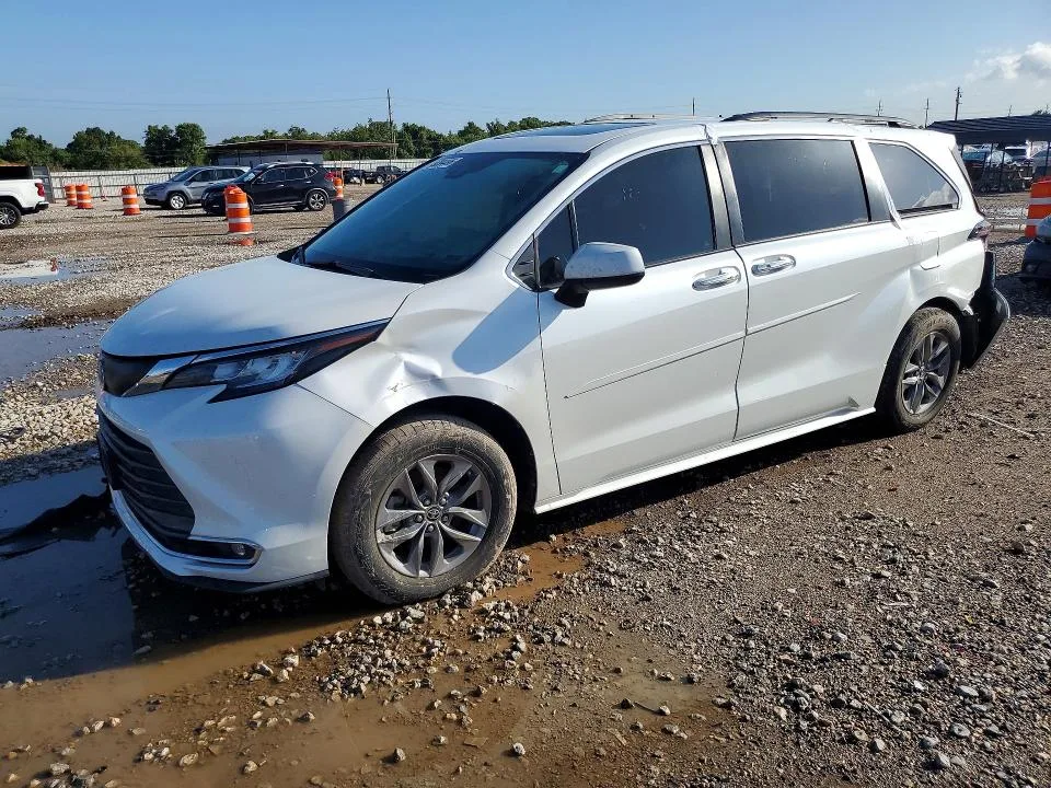 5TDYRKEC0NS082288 — 2022 TOYOTA SIENNA photo 1