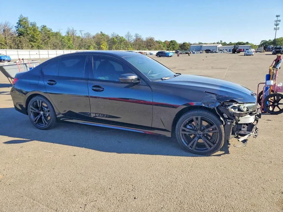 3MW89FF03P8D05881 — 2023 BMW 330XI photo 4