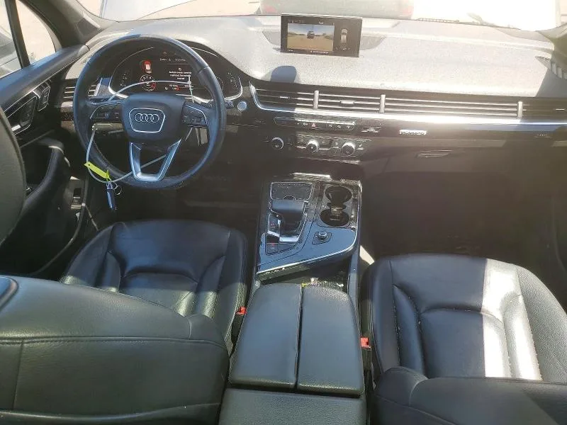 WA1LHAF75HD042212 — 2017 AUDI Q7 photo 8