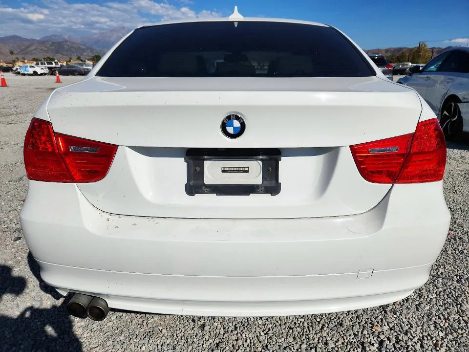 WBAPH57549NL79359 — 2009 BMW 328 photo 6