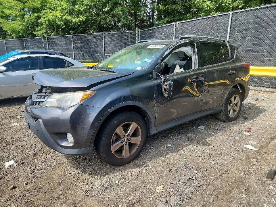 JTMRFREV0FD120588 — 2015 TOYOTA RAV4