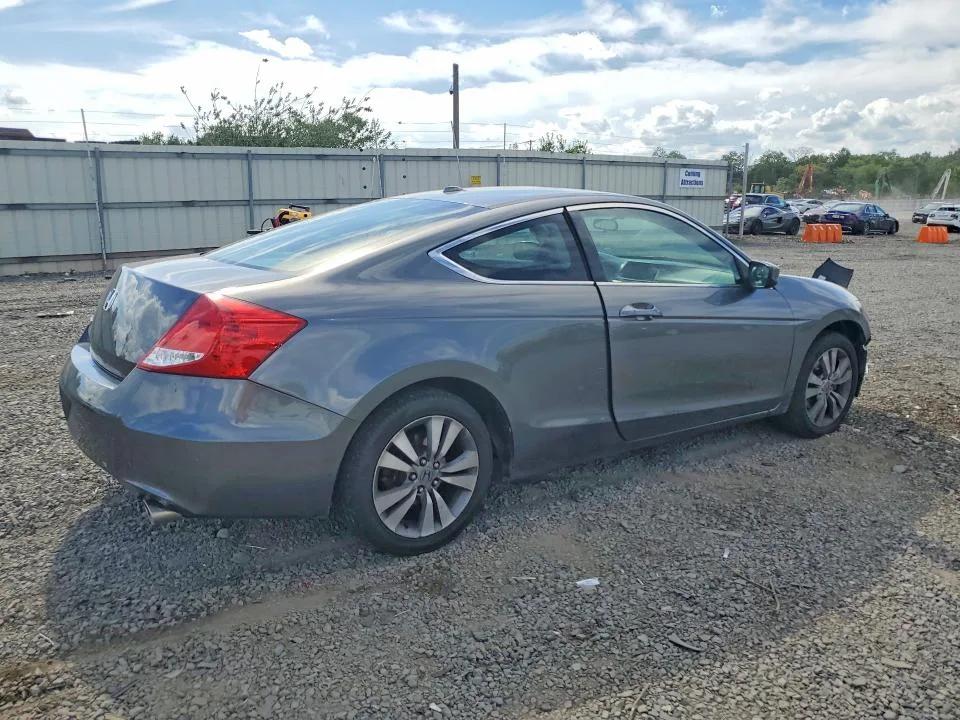 1HGCS1B86BA007193 — 2011 HONDA ACCORD photo 3