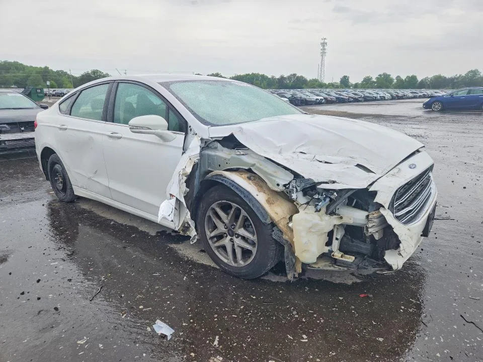 1FA6P0H75G5125103 — 2016 FORD FUSION photo 4