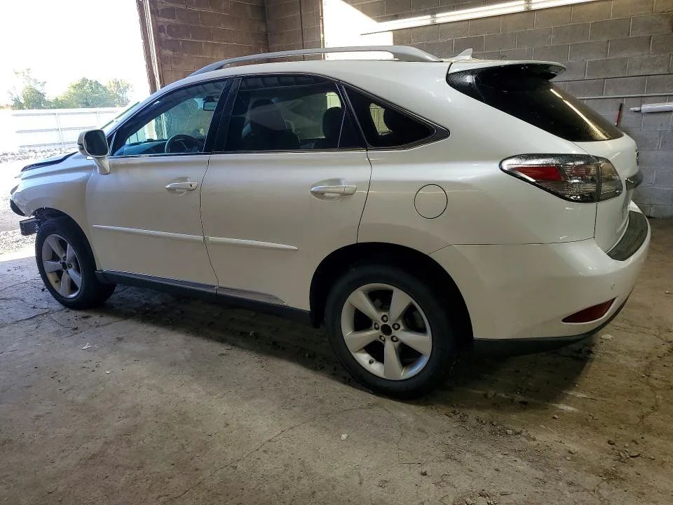 2T2BK1BA1BC119436 — 2011 LEXUS RX photo 2
