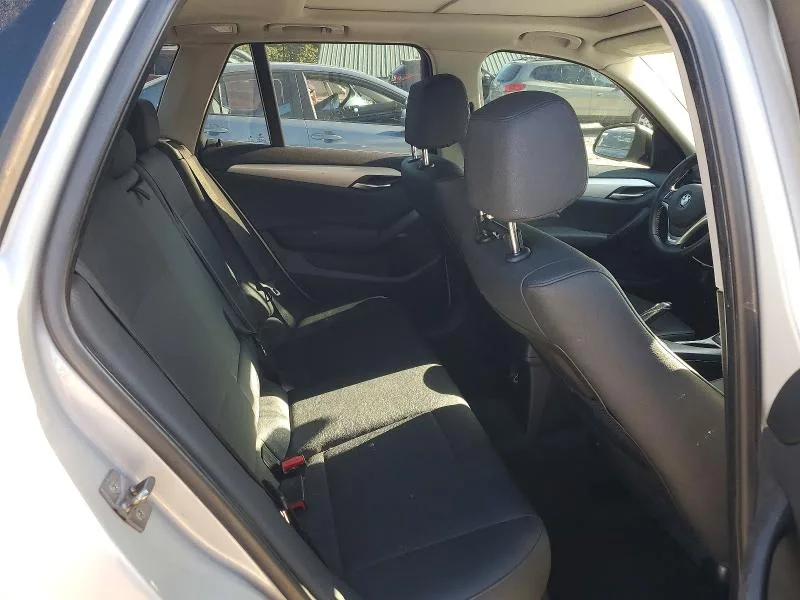 WBAVL1C56EVY24053 — 2014 BMW X1 photo 10