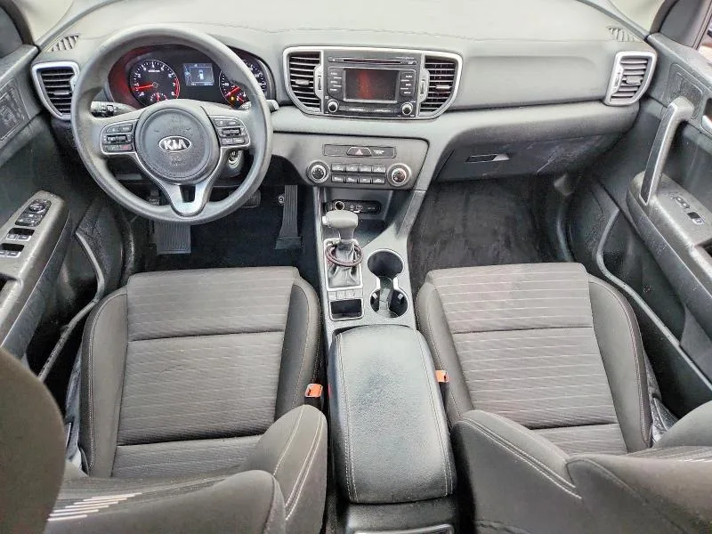 KNDPMCAC2J7385986 — 2018 KIA SPORTAGE photo 8