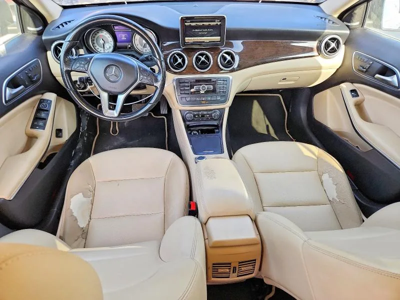 WDCTG4EB6FJ165669 — 2015 MERCEDES-BENZ GLA photo 8