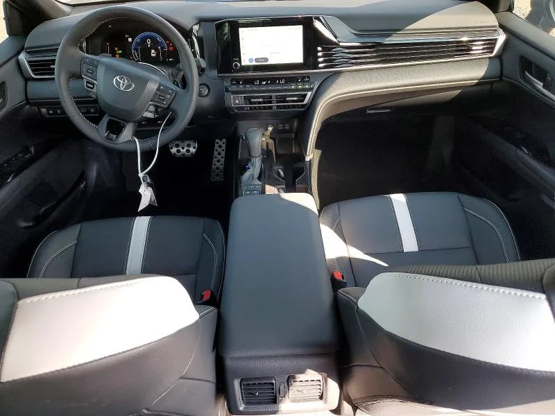 4T1DAACKXTU736907 — 2026 TOYOTA CAMRY photo 8