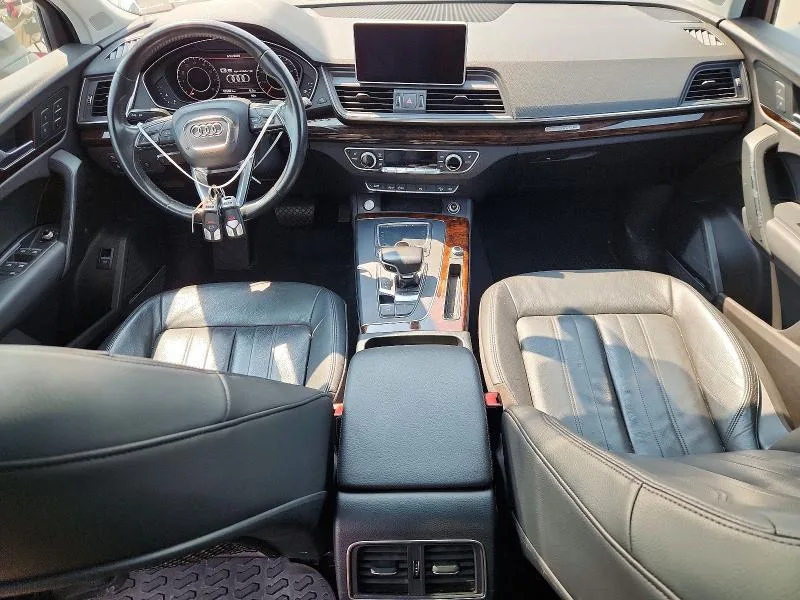 WA1BNAFY5J2018152 — 2018 AUDI Q5 photo 8