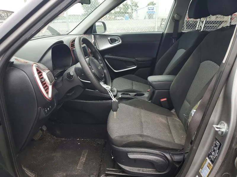 KNDJ23AU7P7876860 — 2023 KIA SOUL photo 7