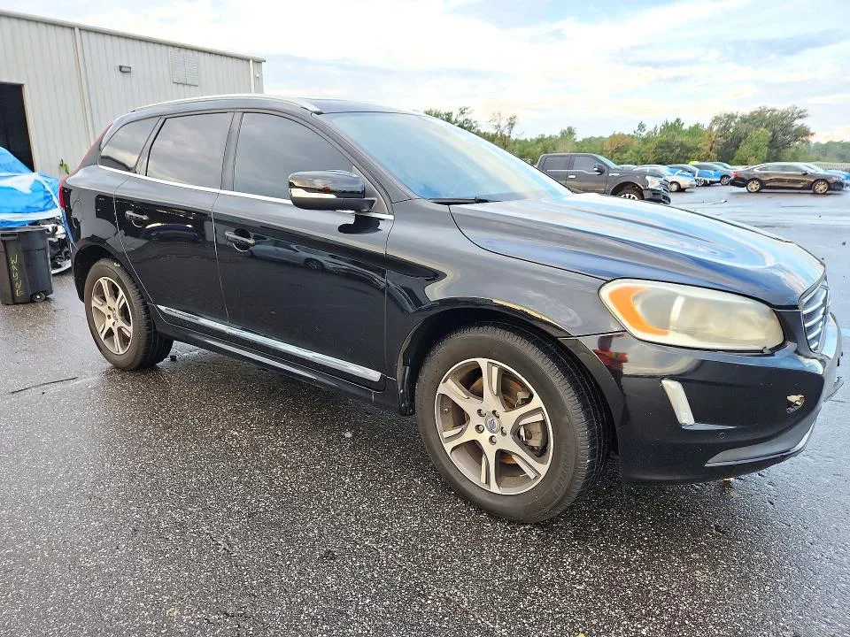YV449MDK2F2649237 — 2015 VOLVO XC60 photo 4