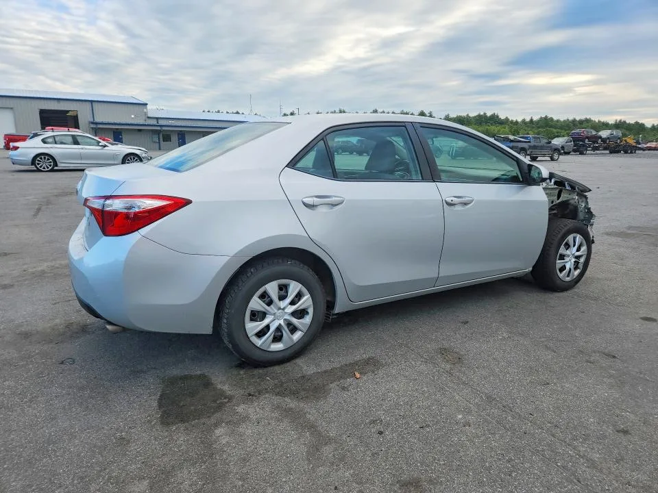 2T1BURHE9FC358598 — 2015 TOYOTA COROLLA photo 3