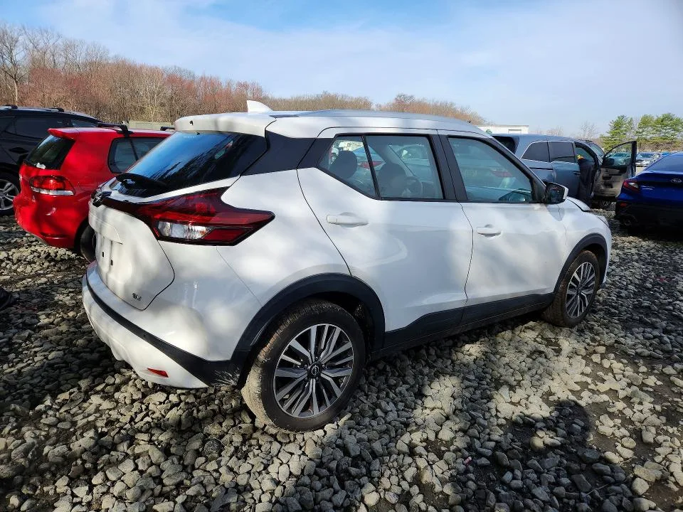 3N1CP5CV3NL523829 — 2022 NISSAN KICKS photo 3