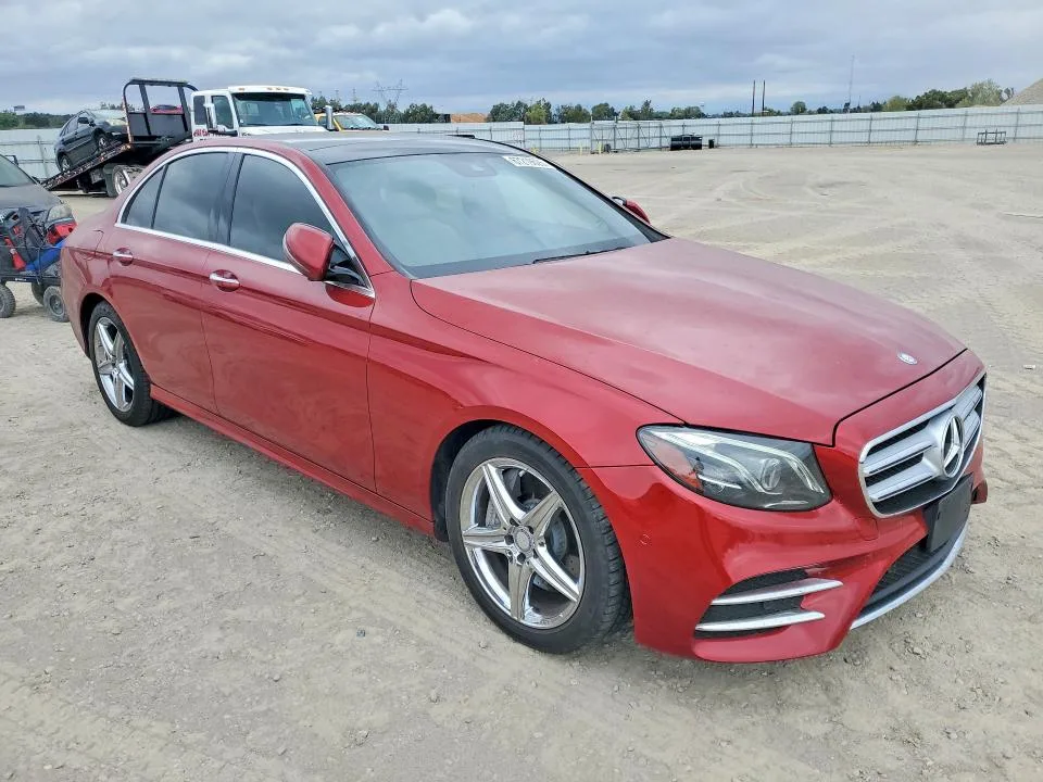 WDDZF4JBXHA033712 — 2017 MERCEDES-BENZ E photo 4