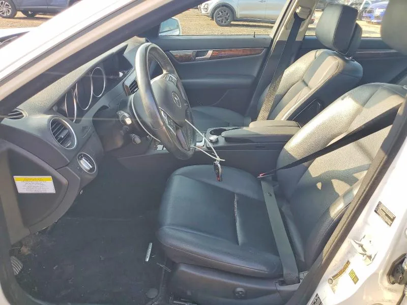 WDDGF8AB7DR285265 — 2013 MERCEDES-BENZ C photo 7
