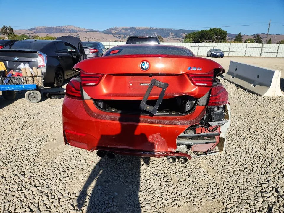 WBS4Z9C56JED22094 — 2018 BMW M4 photo 6