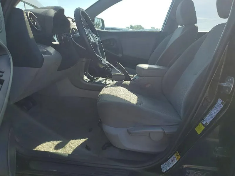 2T3ZF4DV0CW110212 — 2012 TOYOTA RAV4 photo 7