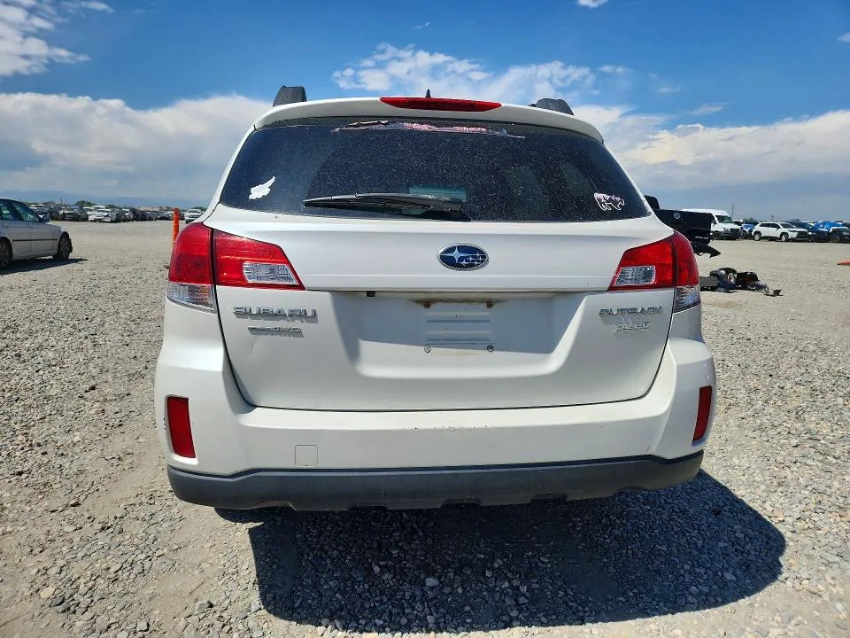 4S4BRBLC6E3258816 — 2014 SUBARU OUTBACK photo 6