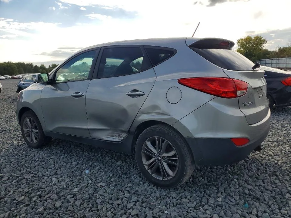 KM8JTCAF0FU989933 — 2015 HYUNDAI TUCSON photo 2