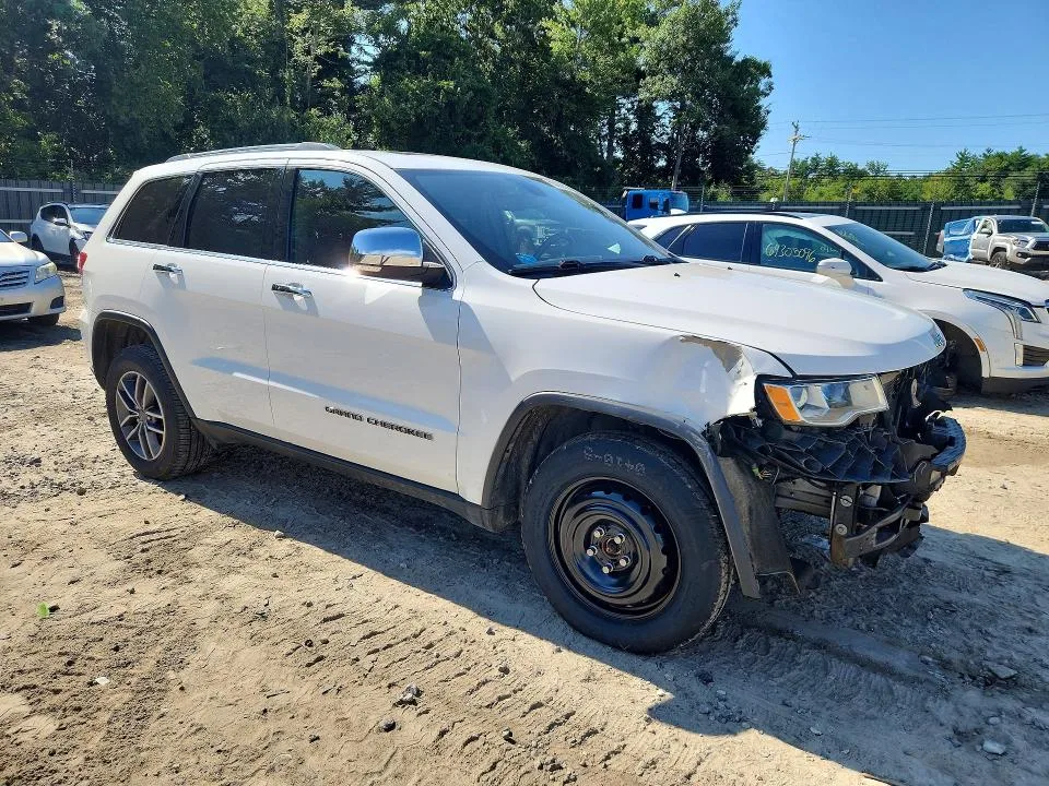 1C4RJFBG4MC773074 — 2021 JEEP GRAND CHEROKEE photo 4