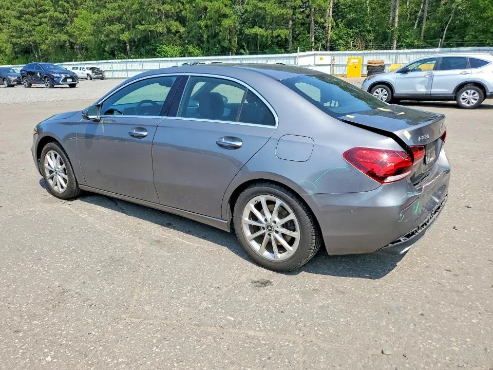 WDD3G4FB6KW028867 — 2019 MERCEDES-BENZ A photo 2