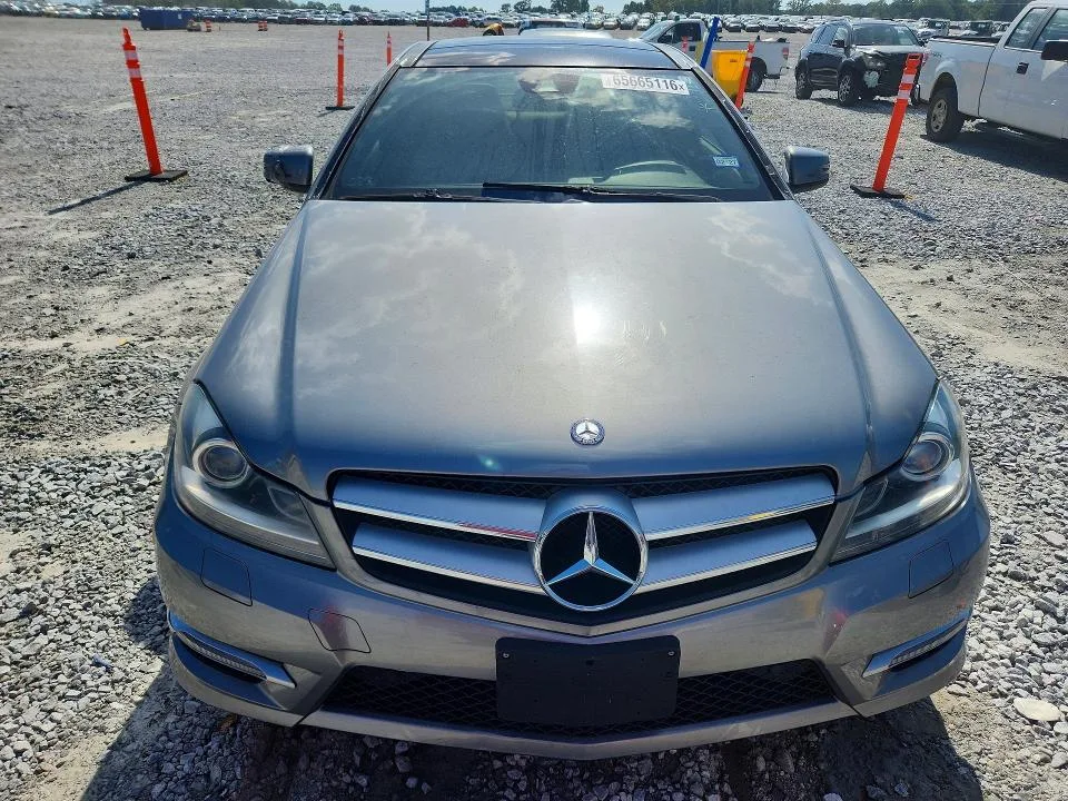WDDGJ4HB0CF775169 — 2012 MERCEDES-BENZ C photo 5