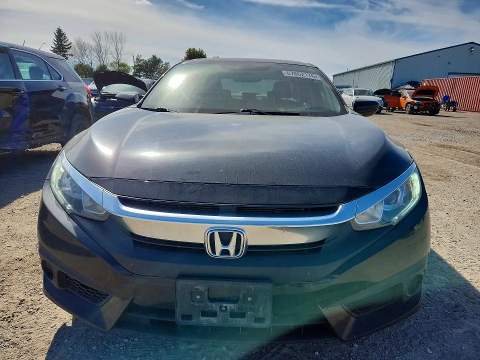 2HGFC2F62JH011735 — 2018 HONDA CIVIC photo 5