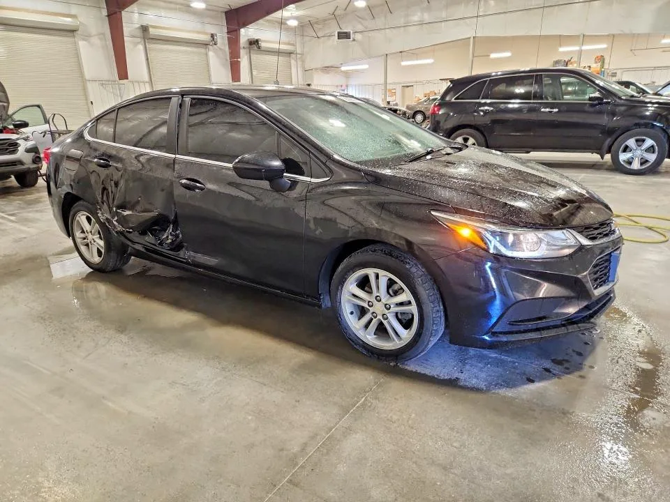 1G1BE5SM6H7238874 — 2017 CHEVROLET CRUZE photo 4