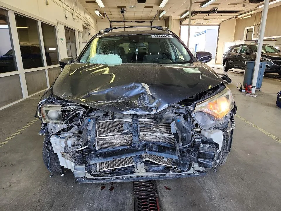 JTMRJREV5JD161712 — 2018 TOYOTA RAV4 photo 5