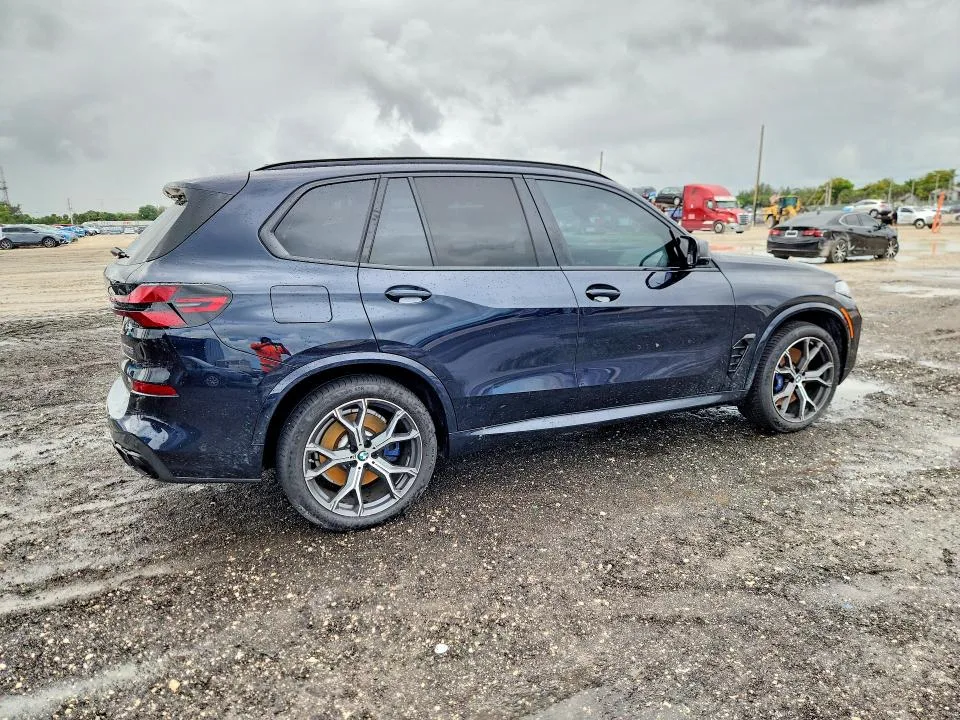 5UX33EU04S9Y07601 — 2025 BMW X5 photo 3