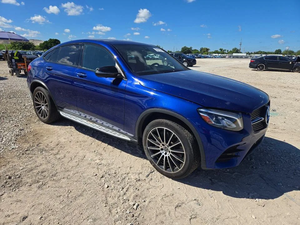 WDC0J4KB1JF423987 — 2018 MERCEDES-BENZ GLC COUPE photo 4