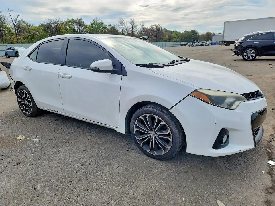 2T1BURHE5FC452591 — 2015 TOYOTA COROLLA photo 4