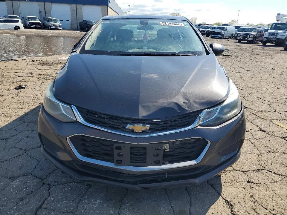 1G1BE5SM5H7142492 — 2017 CHEVROLET CRUZE photo 5