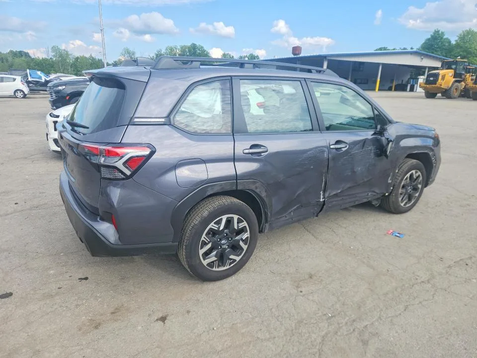 JF2SLDAC7SH585827 — 2025 SUBARU FORESTER photo 3