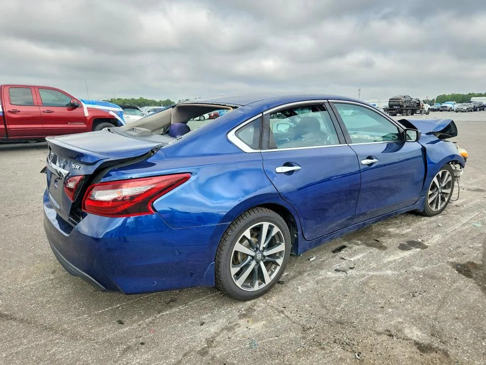 1N4AL3AP1HC273909 — 2017 NISSAN ALTIMA photo 3