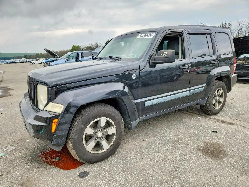 1J8GN28KX8W255712 — 2008 JEEP LIBERTY