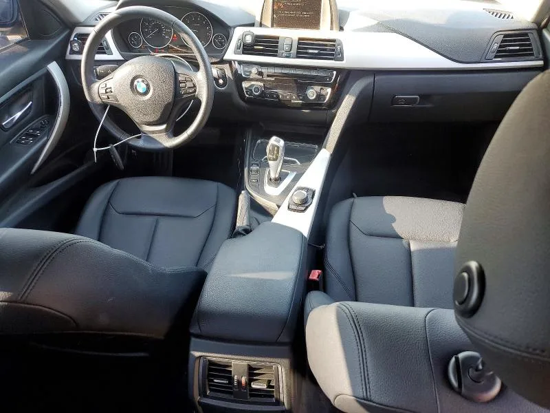 WBA8E1G39HNU16523 — 2017 BMW 320 photo 8