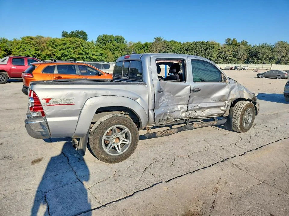 5TFJU4GN3EX058099 — 2014 TOYOTA TACOMA photo 3