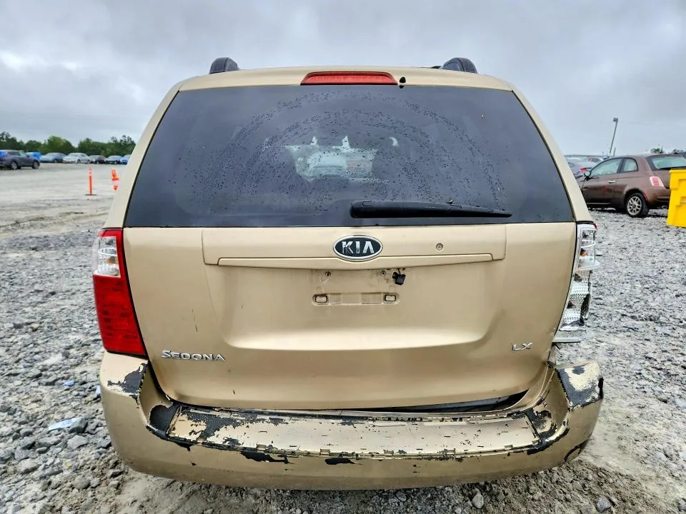 KNDMB233386246725 — 2008 KIA SEDONA photo 6