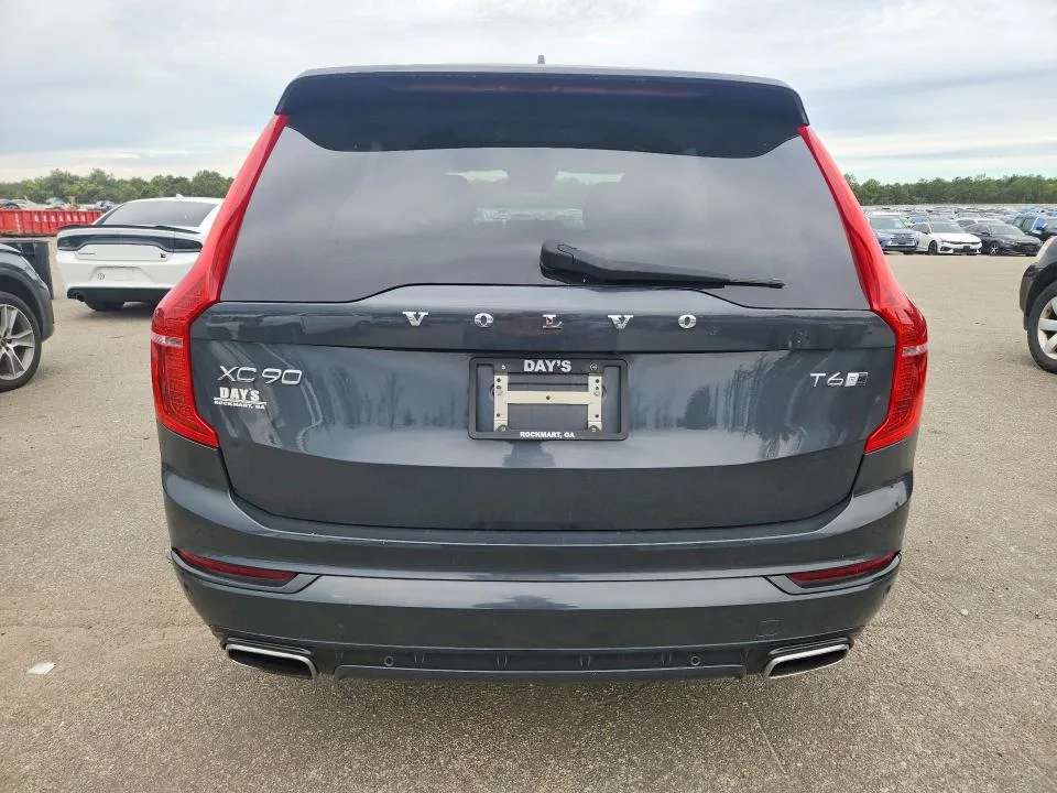 YV4A22PMXJ1205692 — 2018 VOLVO XC90 photo 6