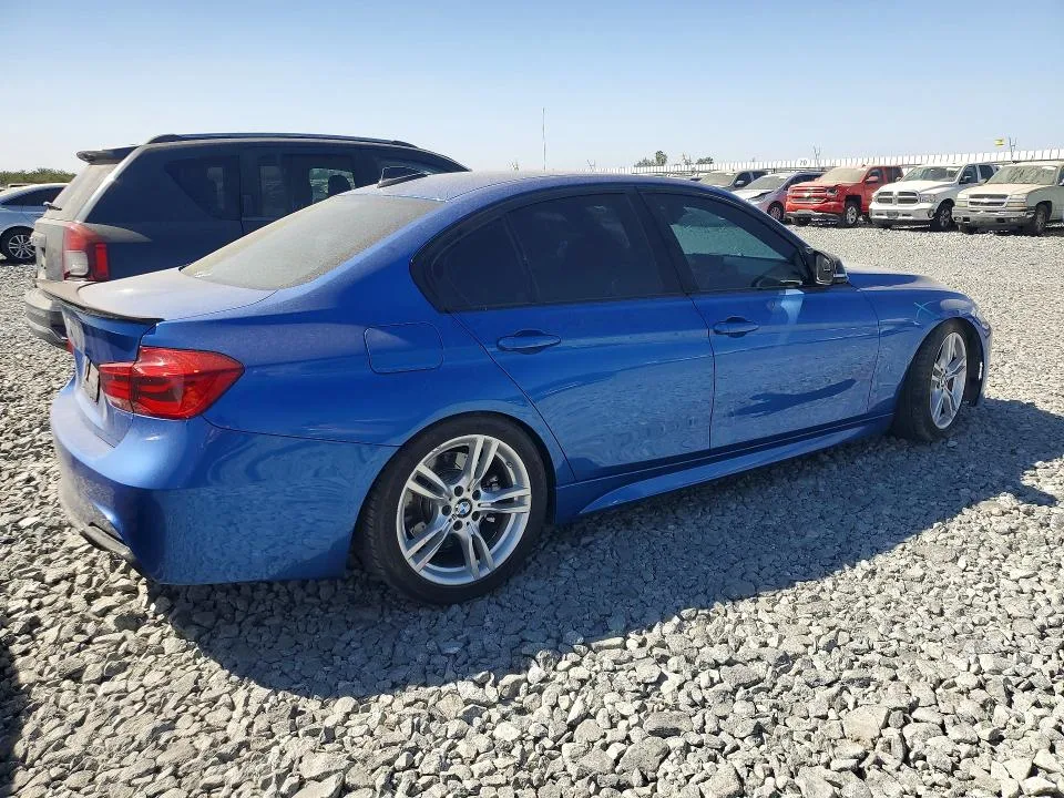 WBA8E9G52GNT81726 — 2016 BMW 328 photo 3